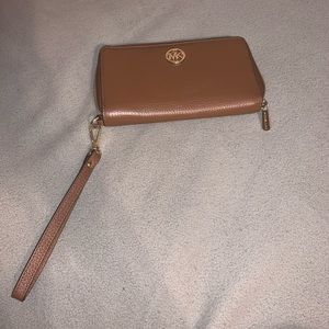 Michael Kors Wristlet / Wallet